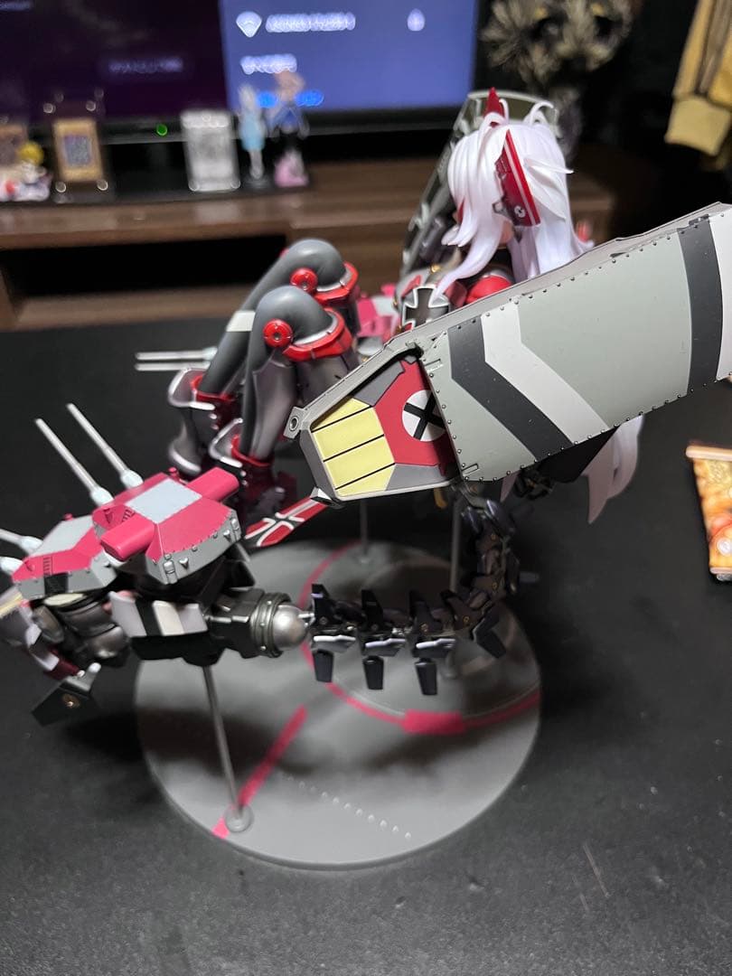 アズールレーン　プリンツ・オイゲン　1/7 フィギュア　アルター