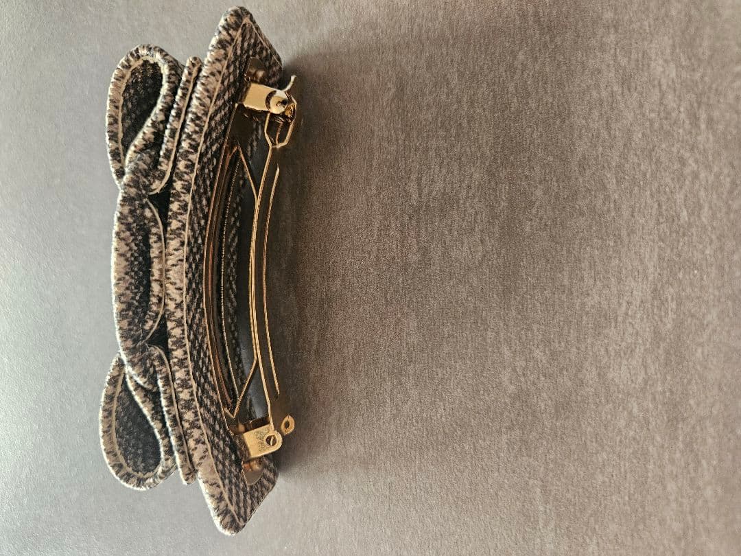 フェラガモ　リボンバレッタ