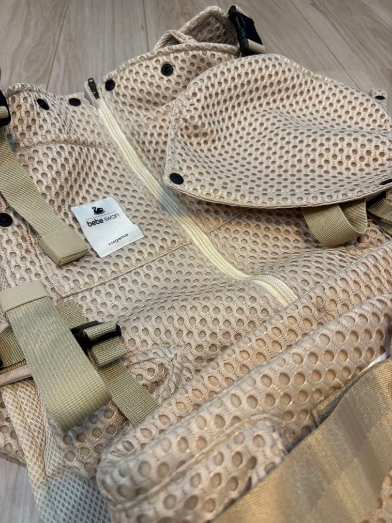bebe swan メッシュ抱っこ紐 サンドベージュ