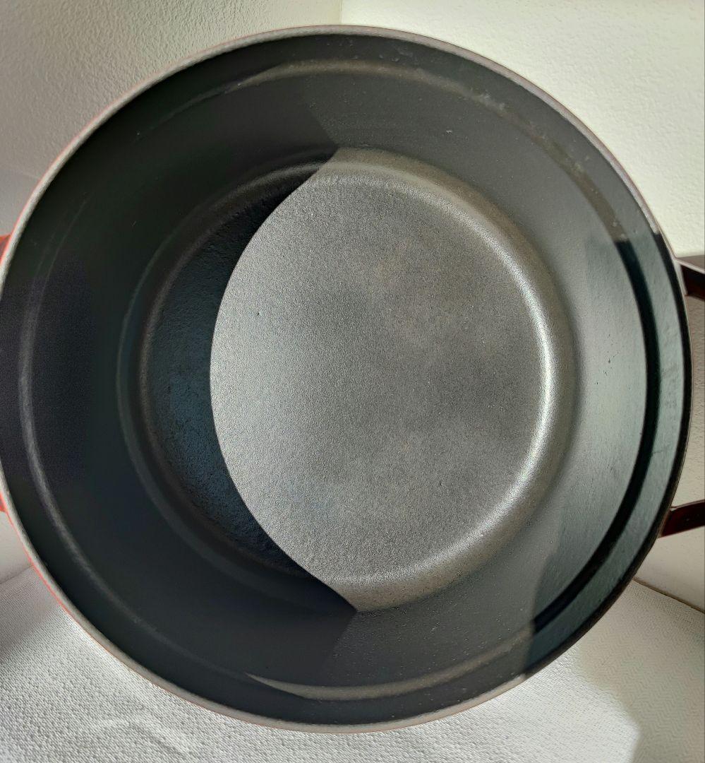 staub　ピコココット ラウンド 24 グレナディンレッド