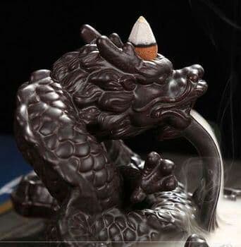 逆流香炉龍い檀の香り、香炉の香りをぷんぷんさせます。1