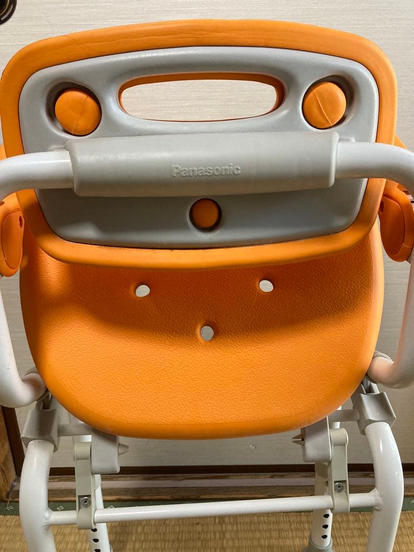 オレンジ 介護用風呂椅子 アームレスト付き