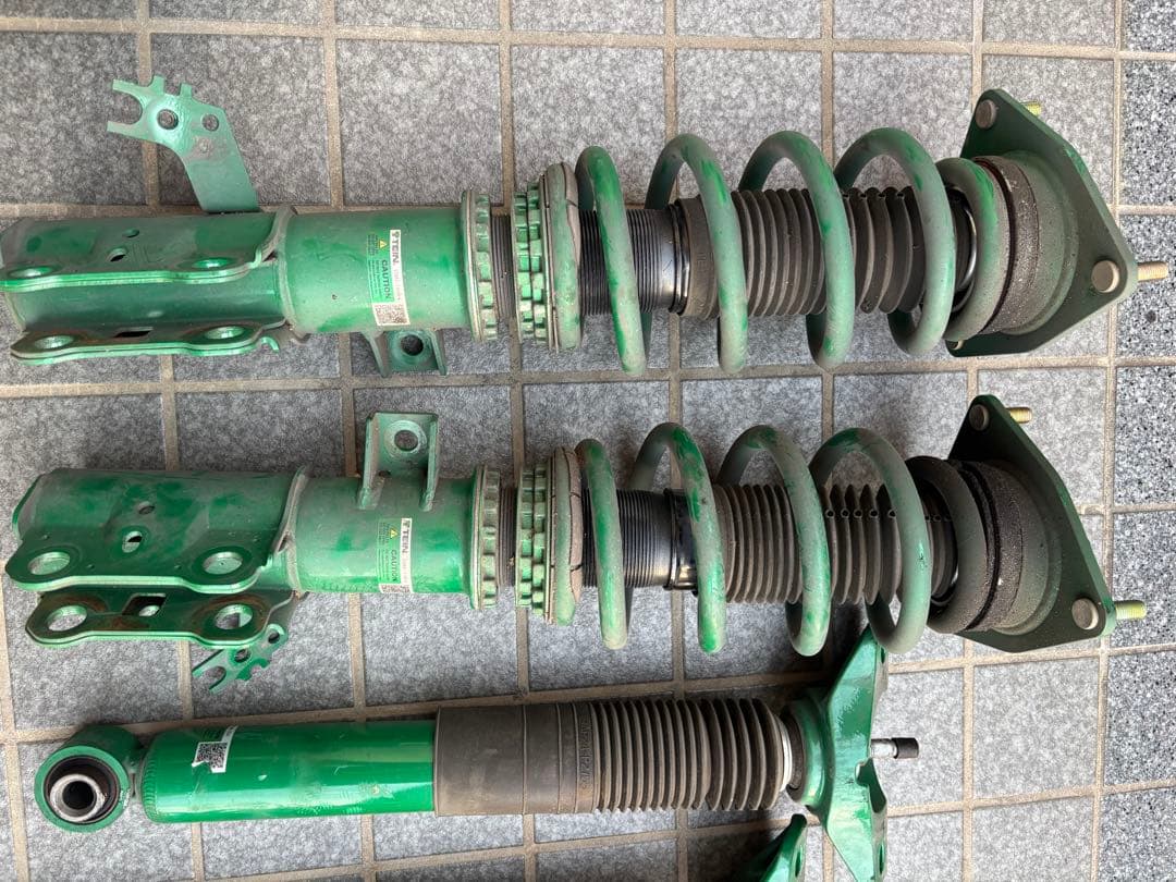 【HINOTORI 】TEIN FLEX Z 80ハリアーサスペンション