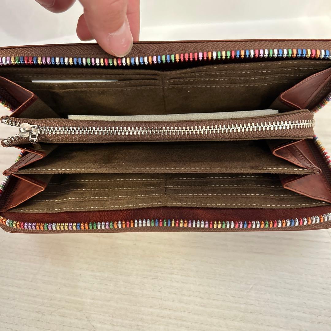 【未使用】スヌーピー 本革　長財布　型押し　ラウンドファスナー　箱入り