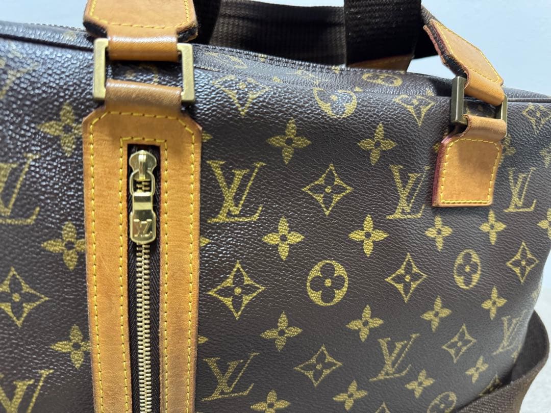 Louis Vuitton モノグラム ショルダーバッグ サック ボスホール