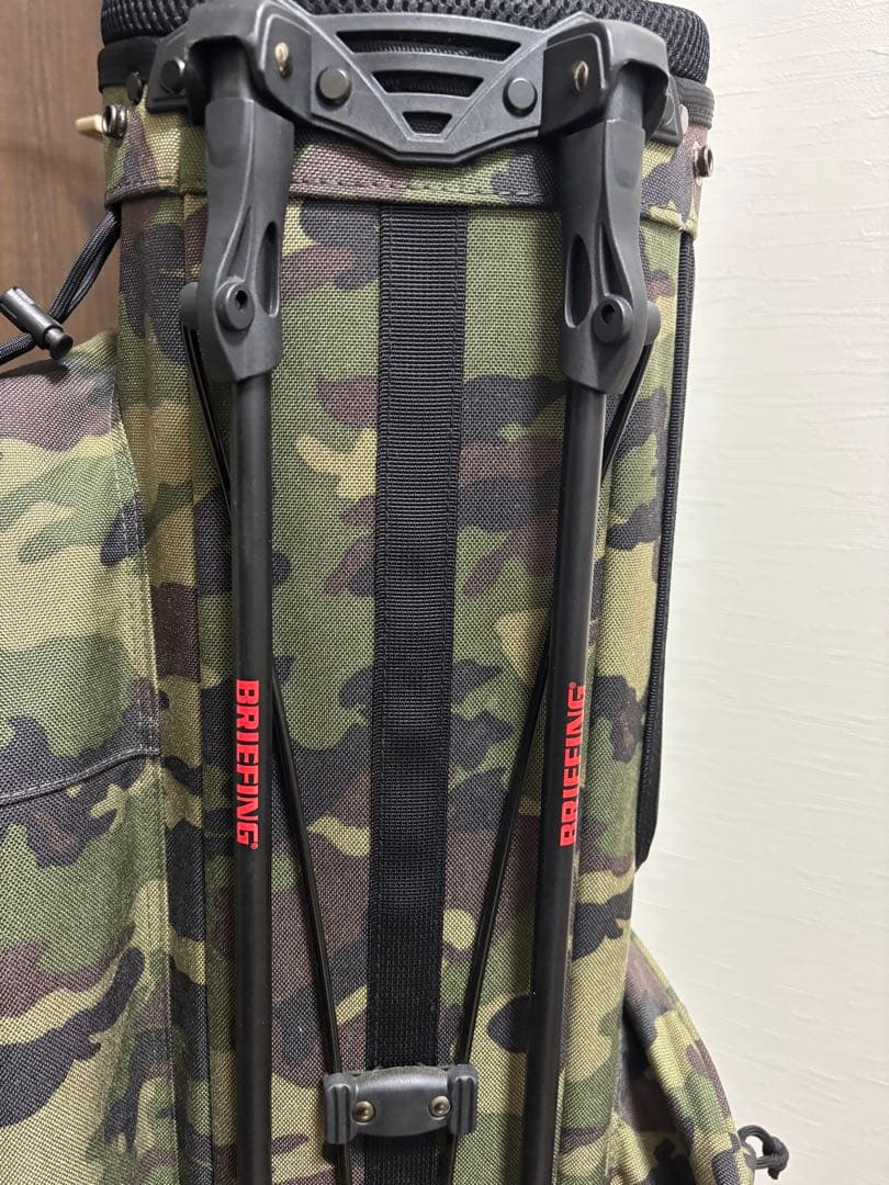 ブリーフィング ウッドランドカモ　迷彩　キャディバッグ　シングルストラップ