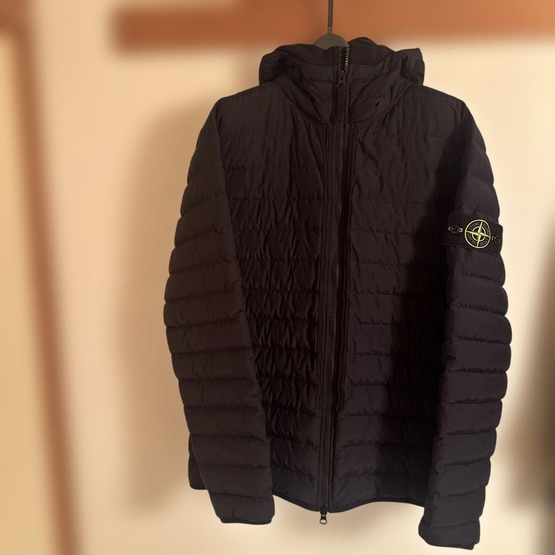 ストーンアイランド