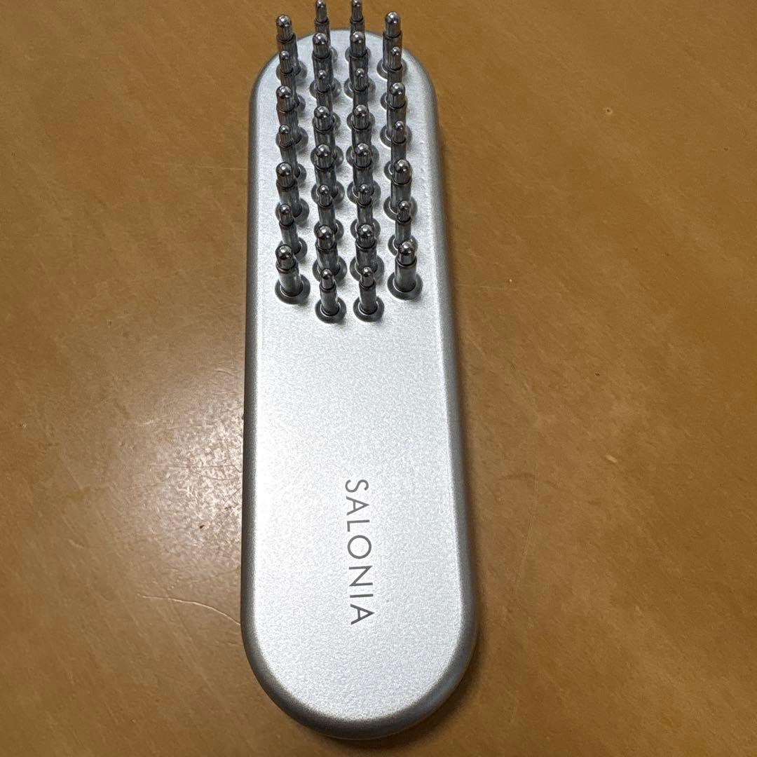 サロニア EMS リフトブラシ&顔用ジェル状美容液付き