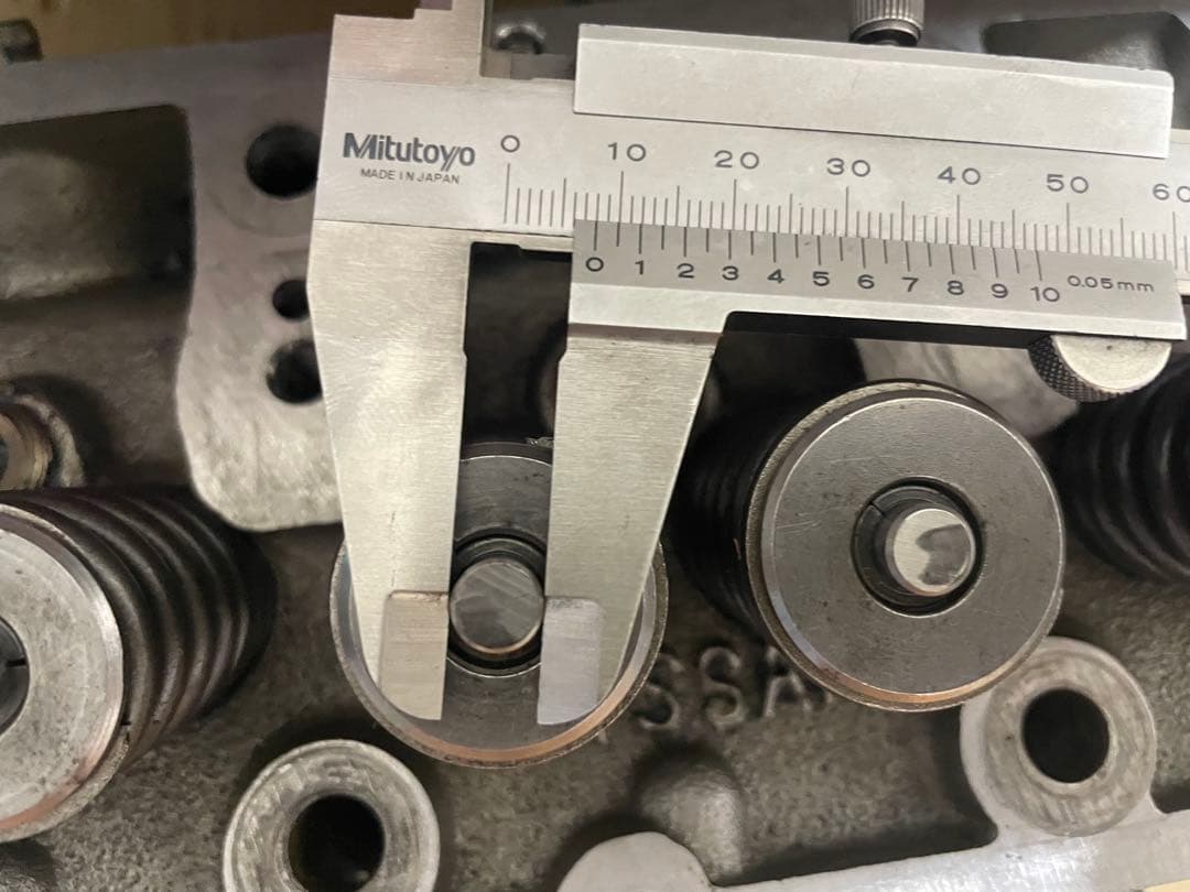 ニッサンサニー日産A型楕円ポートヘッドB110GX A12A TOMEI