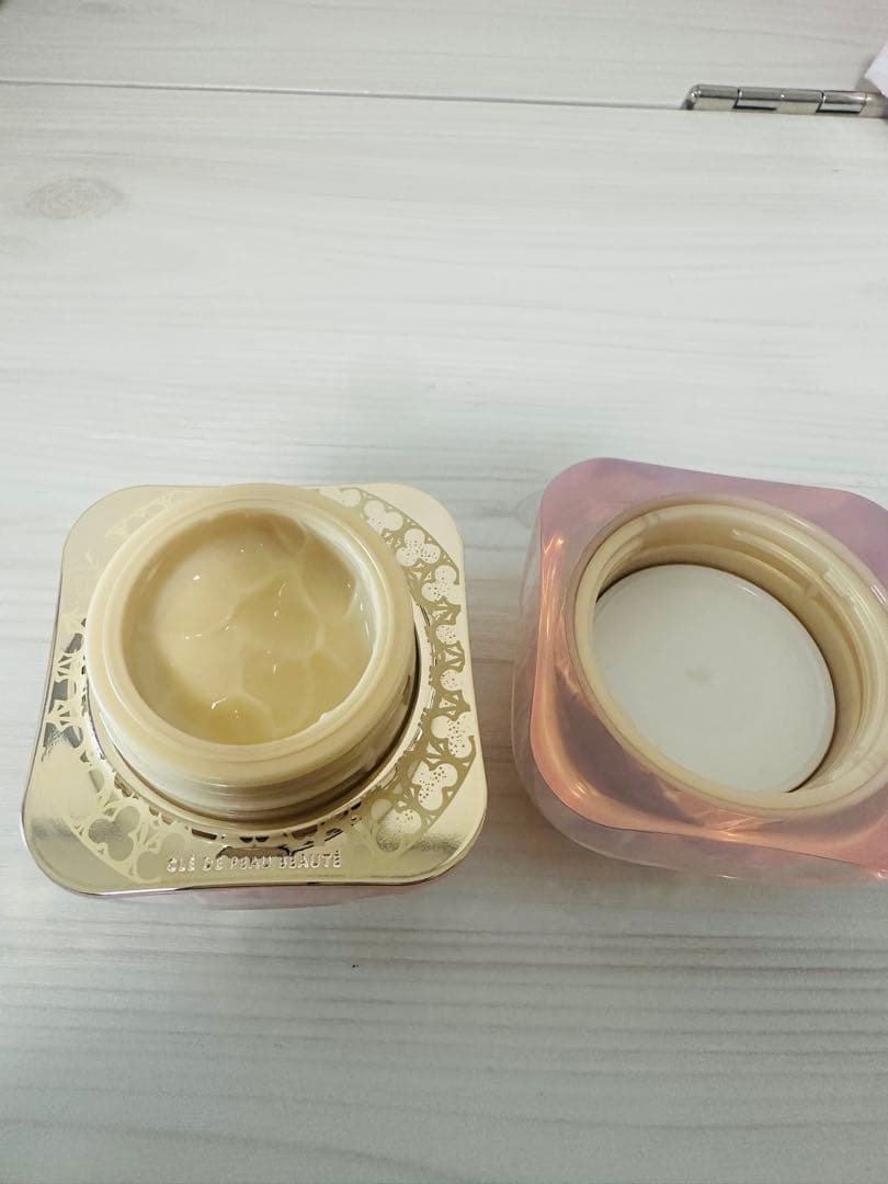 【クレドポーボーテ】ラ・クレーム ホリデーコレクション