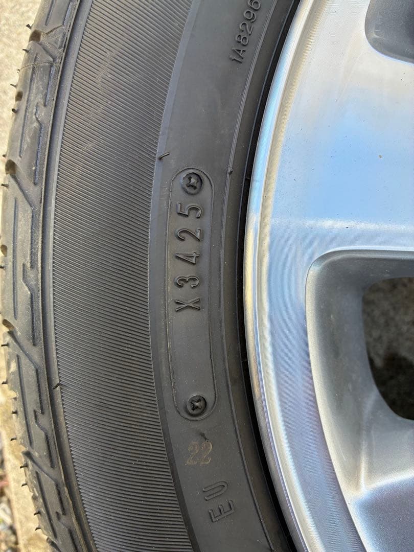 m様　エブリイワゴン　da17w 純正　ホイール　タイヤ　二本分