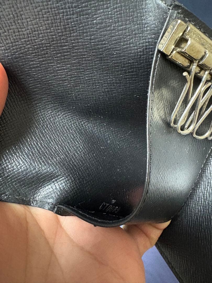 ルイヴィトン（ダミエ）のカードケース、6連キーケースをセットで売ります！