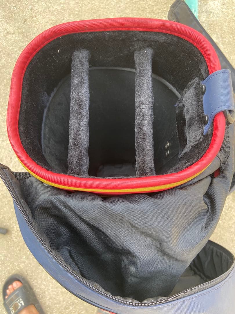 ブランド（バッグ）: FILA GOLF（赤とネイビーのスポーツデザイン）