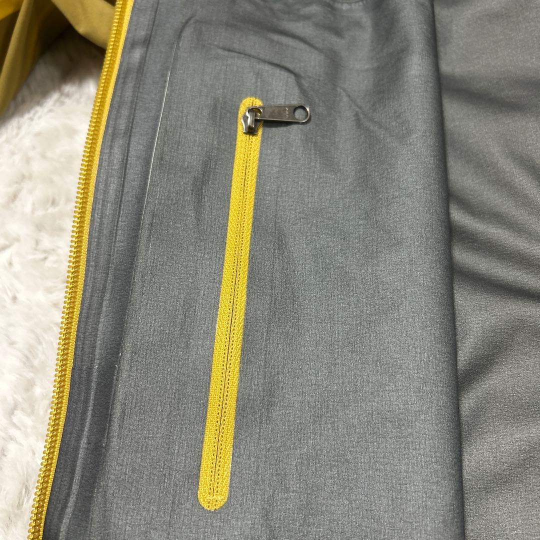 THE NORTH FACE フード付きゴアテックスジャケット　サミットシリーズ