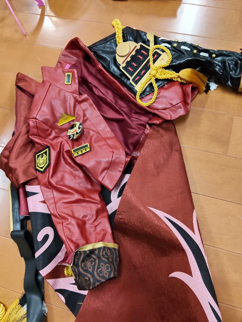 costomo製　原神　トーマ　衣装　ウィッグ、靴付き