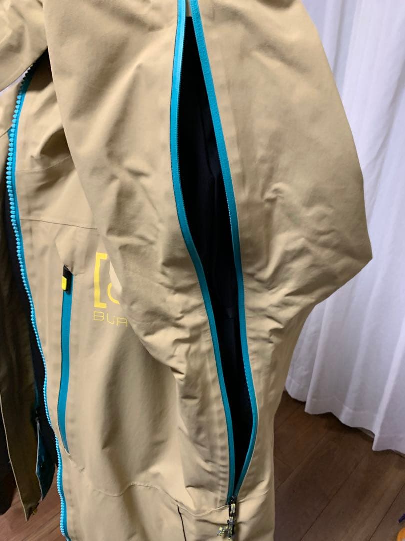 美品BURTON ak gore-tax Jacket