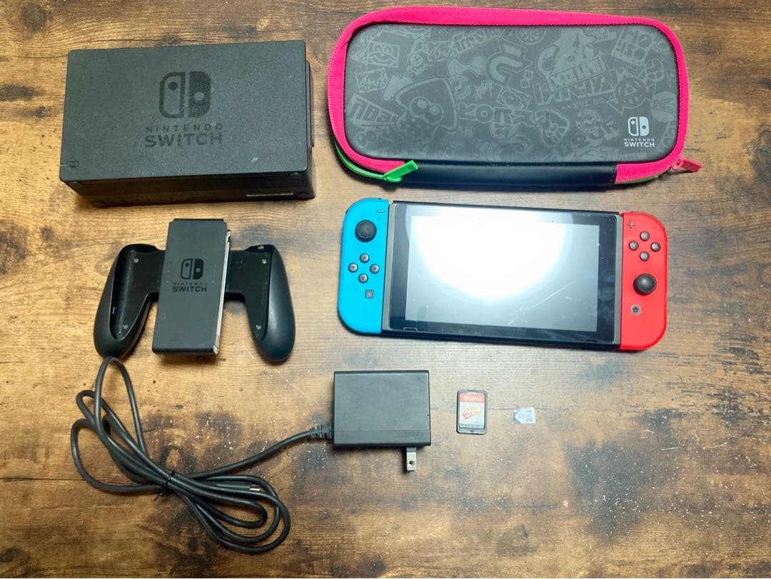 Nintendo Switch 本体 赤/青 SDカード、ケースなど付属品付き