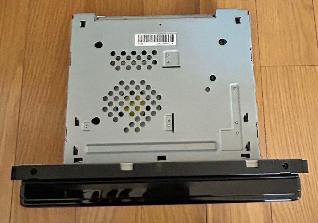 TOYOTA トヨタ純正ナビ　nszt-y68t