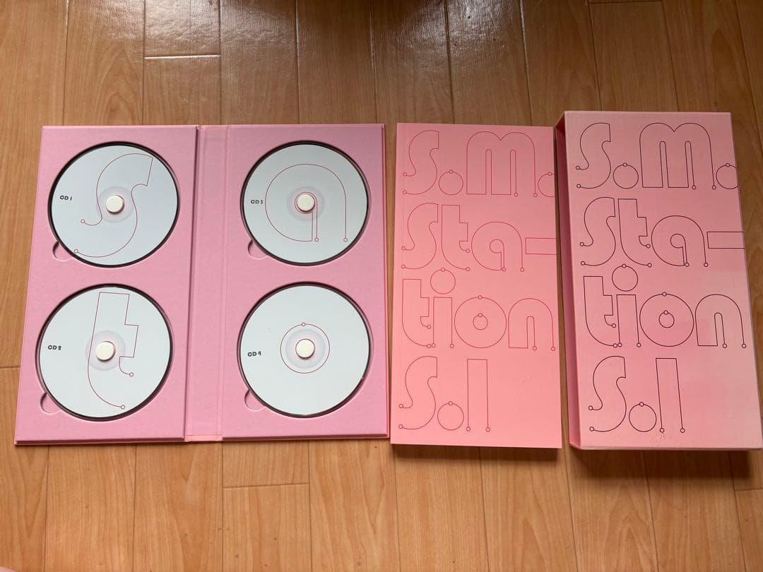 S.M. STATION S.I. 4枚組 CD +フォトブック