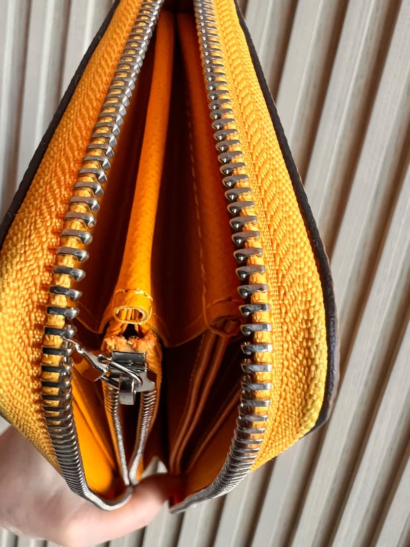 LV 長財布ジッピーウォレット エピ イエロー サンフラワー