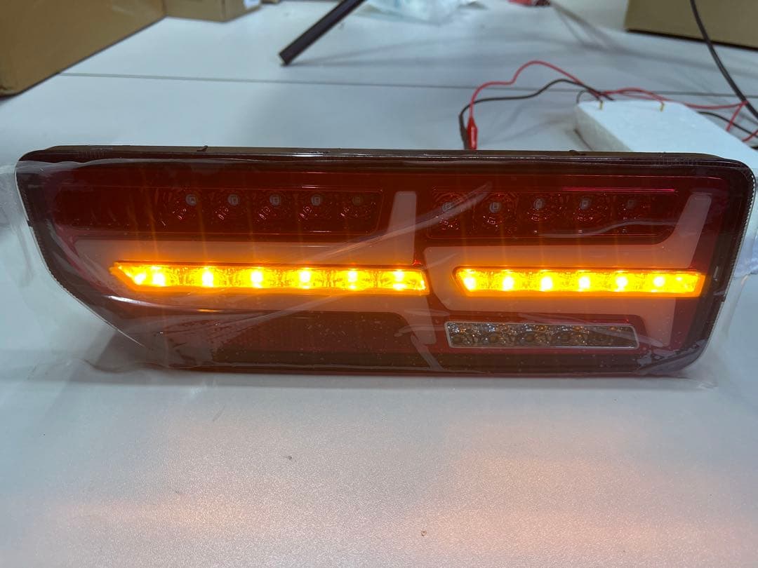 ジムニーJB64W/JB74W シーケンシャルウィンカー内蔵 LEDテールランプ