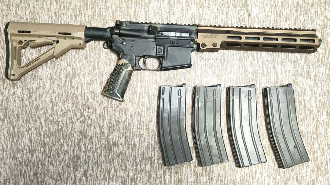 東京マルイ　M4MWS カスタム　純正マガジン4つ付属