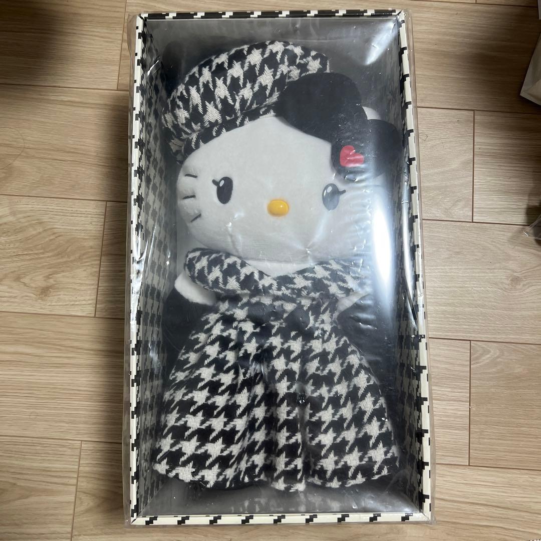ハローキティ　バースデードール（モノクロガーリーふたごコーデ）