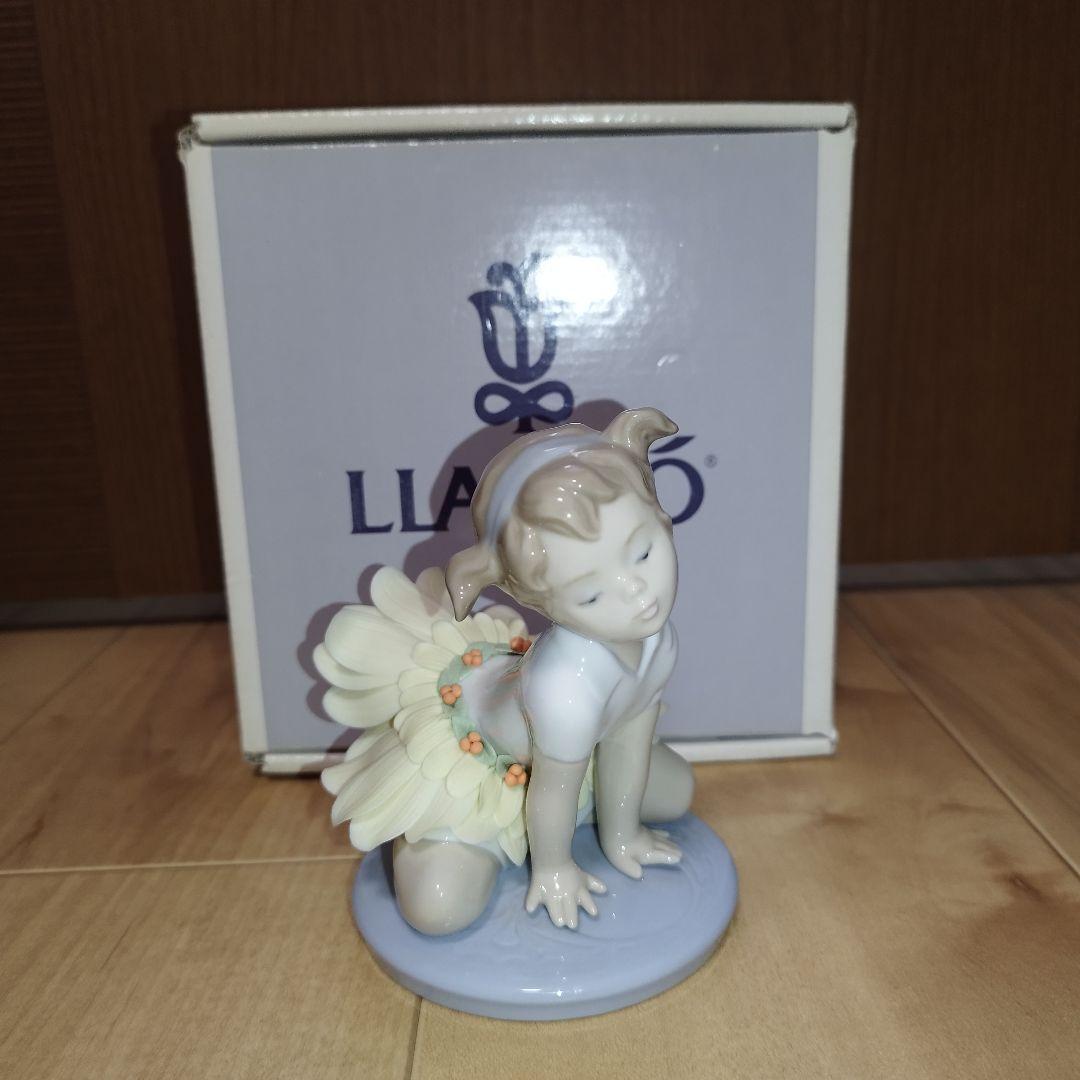 【美品】リヤドロ 6691 　女の子とデイジー花弁スカート