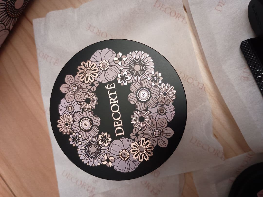 コスメデコルテ　クリスマスコフレ　2025　エターナルブルームコレクション