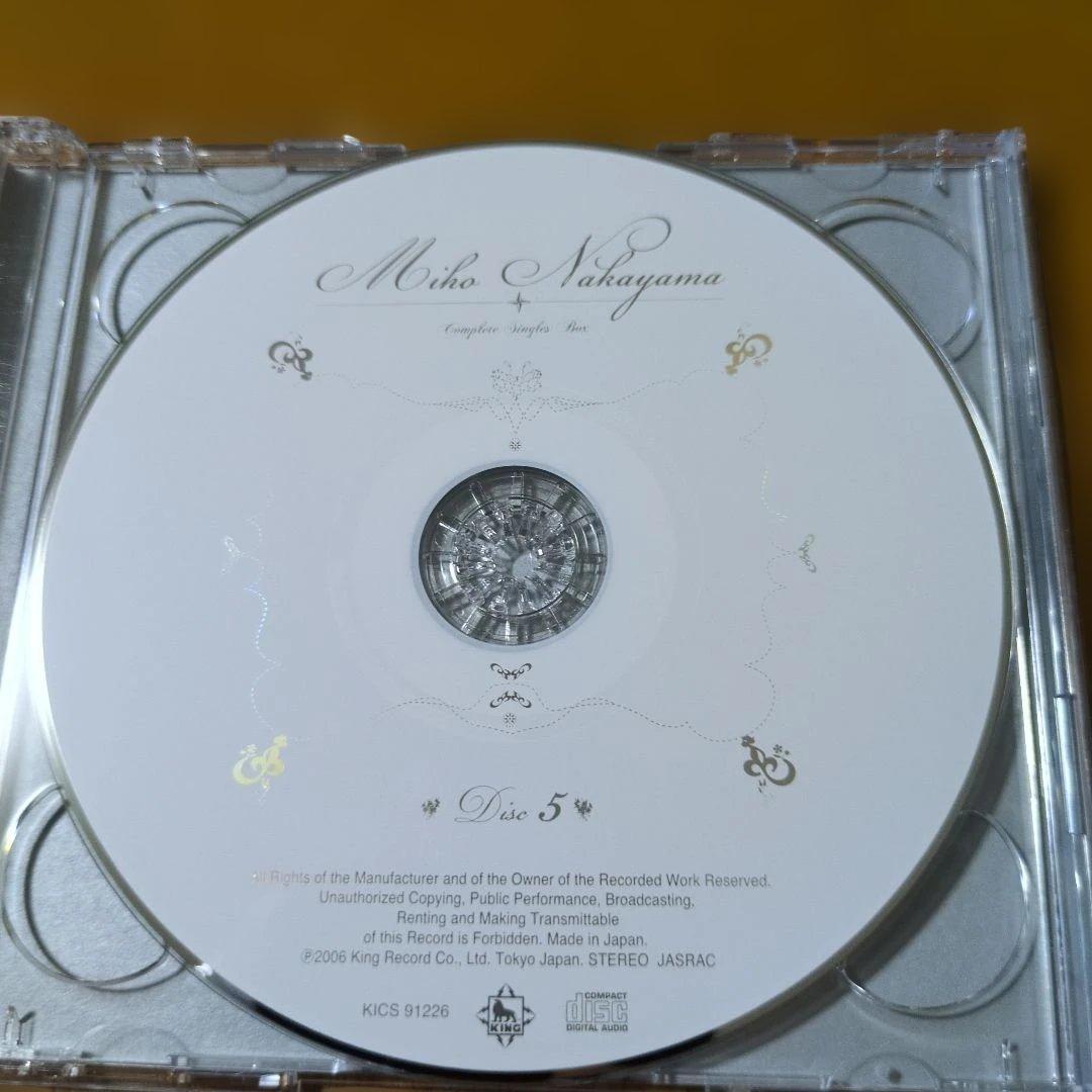 中山美穂 Complete SINGLES BOX 山口百恵ゴールデンアイドル