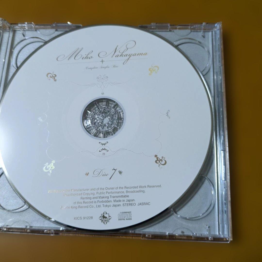 中山美穂 Complete SINGLES BOX 山口百恵ゴールデンアイドル