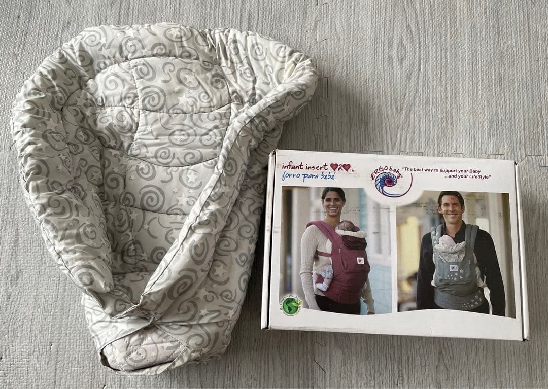 ergobaby エルゴベビー　抱っこ紐とインファントインサートのセットおまけ付