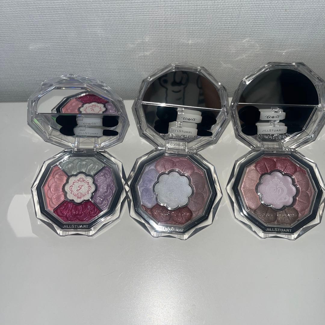 JILL STUART ブルームクチュールアイズジュエルドブーケ アイシャドウ