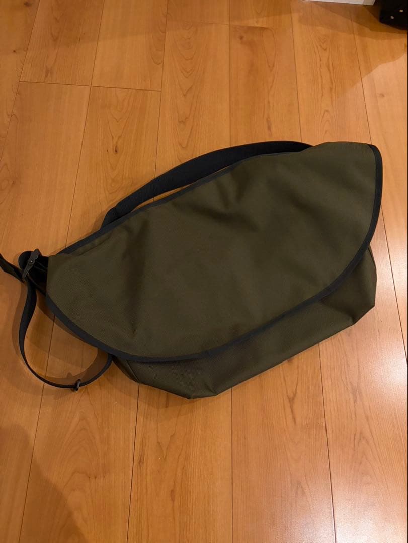 shtak　ブルーラグ　メッセンジャーバッグ　オリーブグリーン