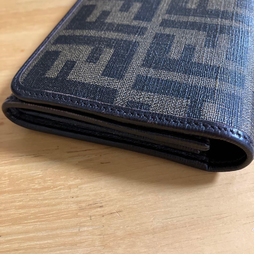 FENDI ズッカ柄　長財布