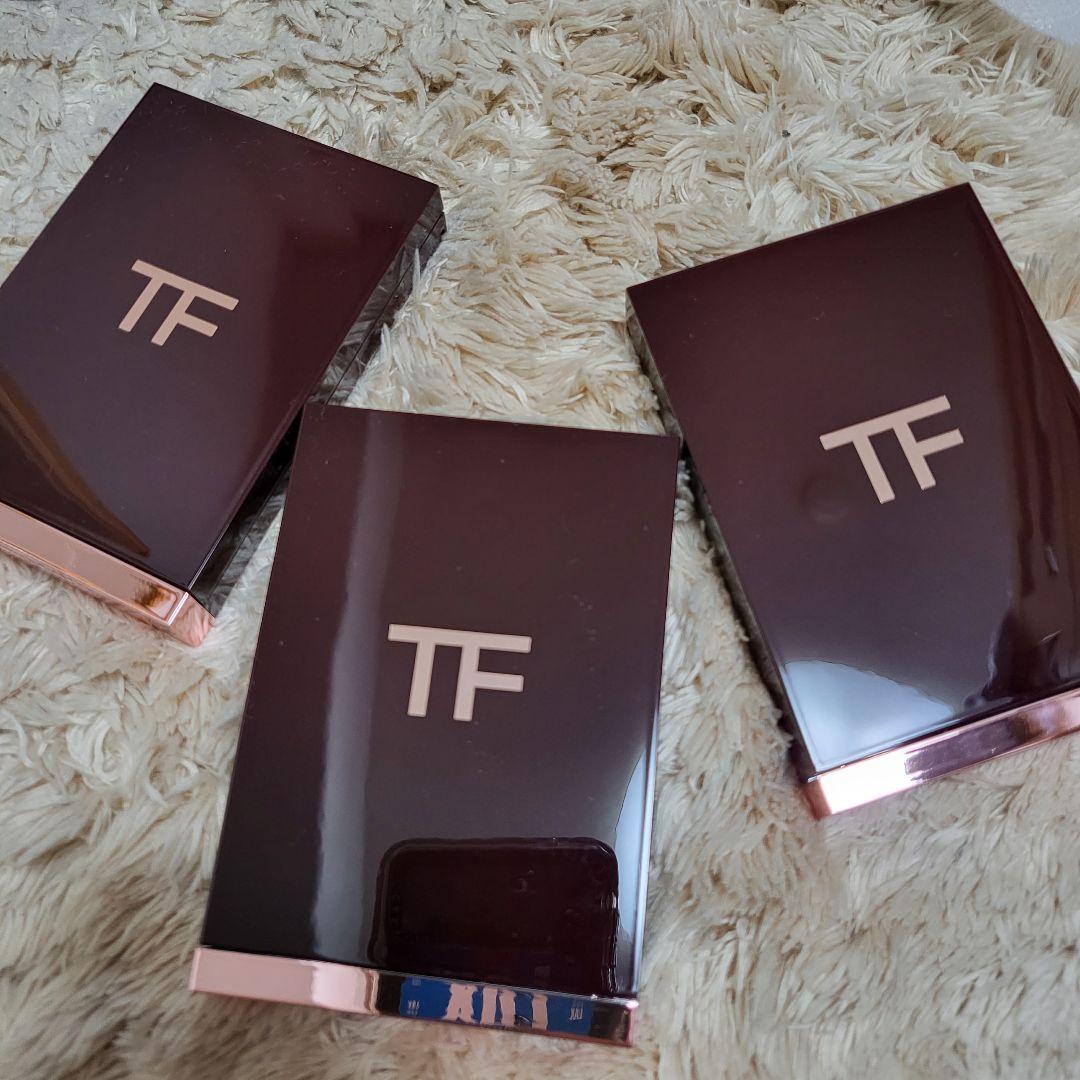 アイシャドウ tom ford