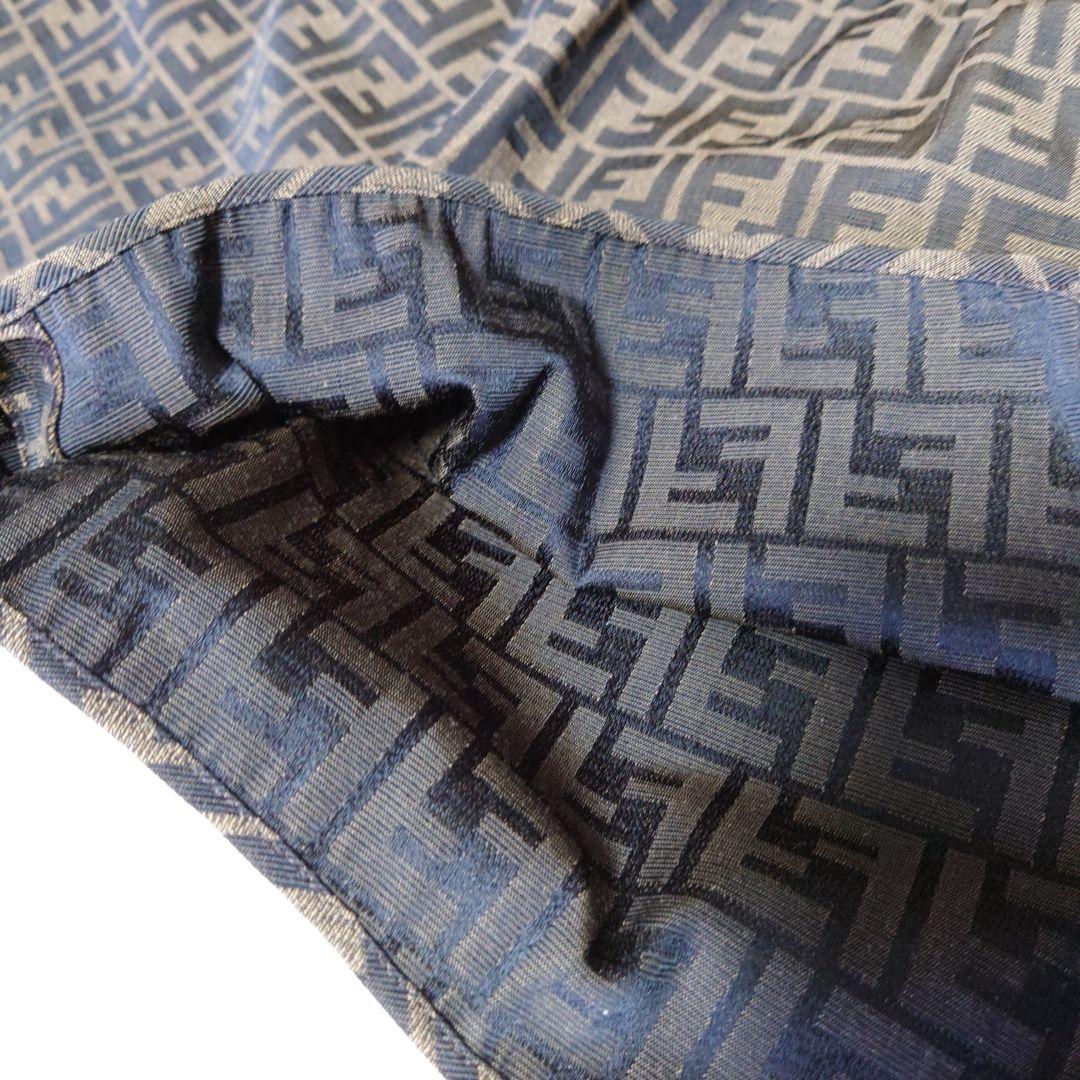 FENDI　ロゴショートパンツ　ブラウン・ベージュ