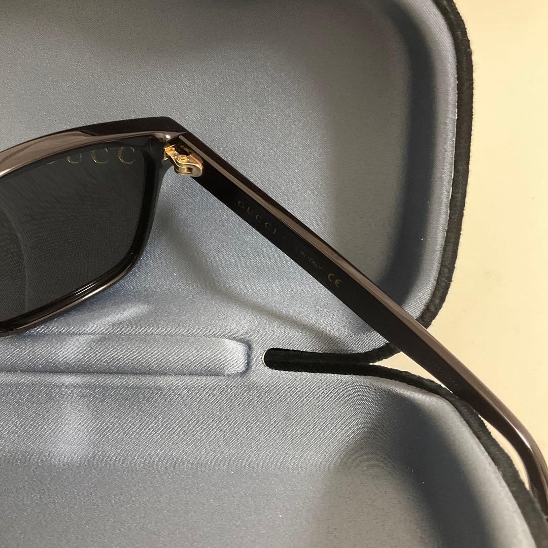 グッチ GUCCI サングラス スクエア　太ブチ　ブラック　金