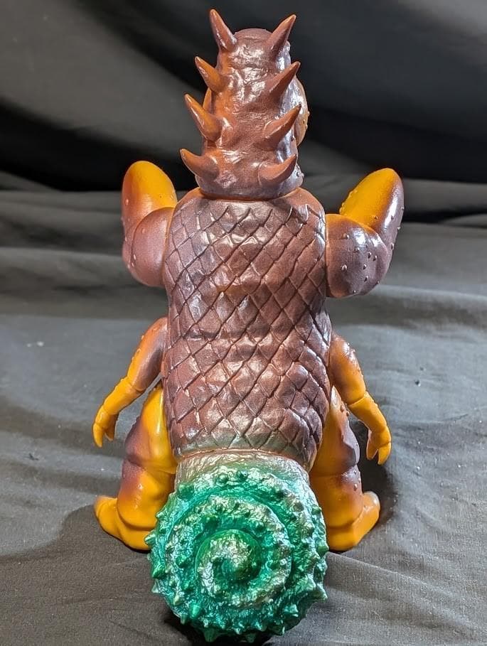 ザリガニンド「宇宙猿人ゴリ対スペクトルマン」登場怪獣（ベアモデル）ソフビ