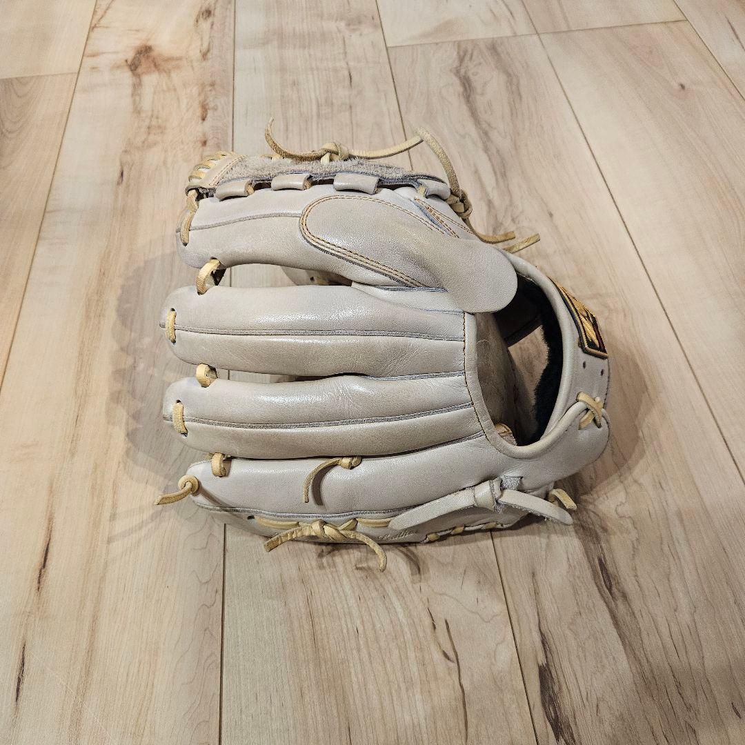 ZETT　プロステイタス　軟式　投手用