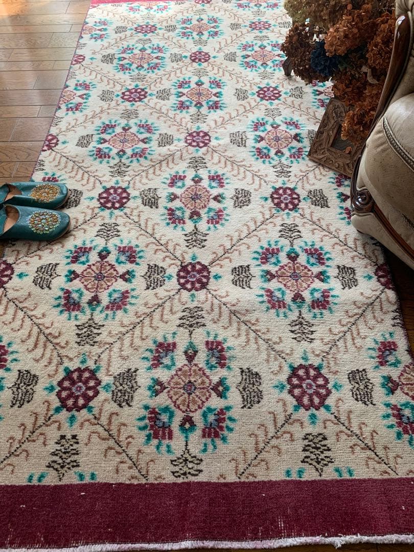 トルコヴィンテージラグ　大判ロング　225×98フラワー　ボルドー　ウール　厚み
