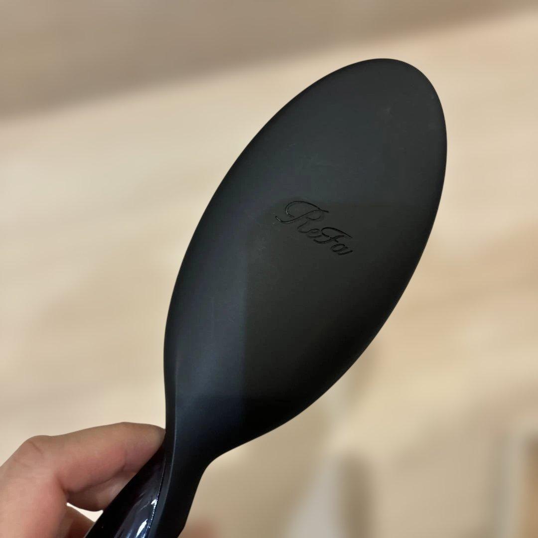 土日限定　値下げReFa ブラック ヘアブラシ　ブリッスル