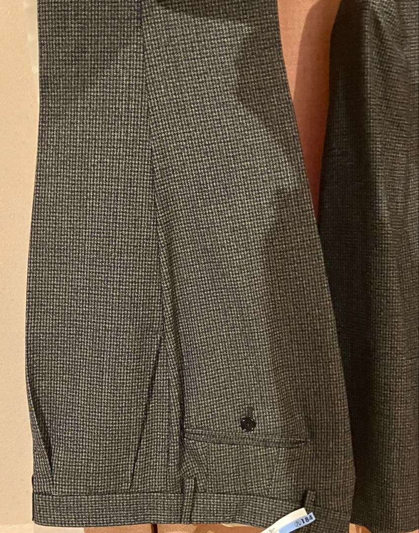 De. Petrillo ブラウン系チェック柄ビジネススーツ　　46