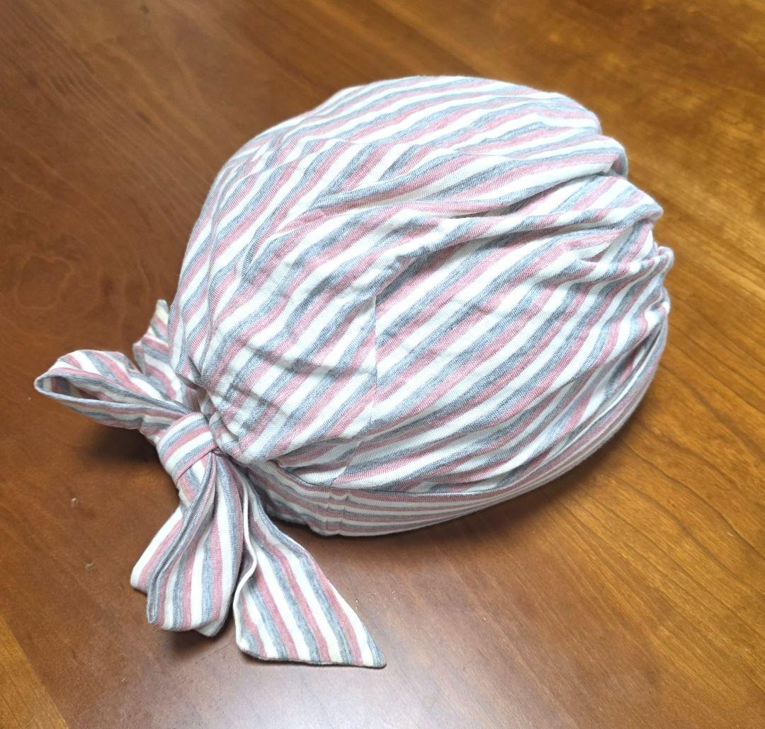 ストライプデザインの介護用帽子　頭部保護　abonet