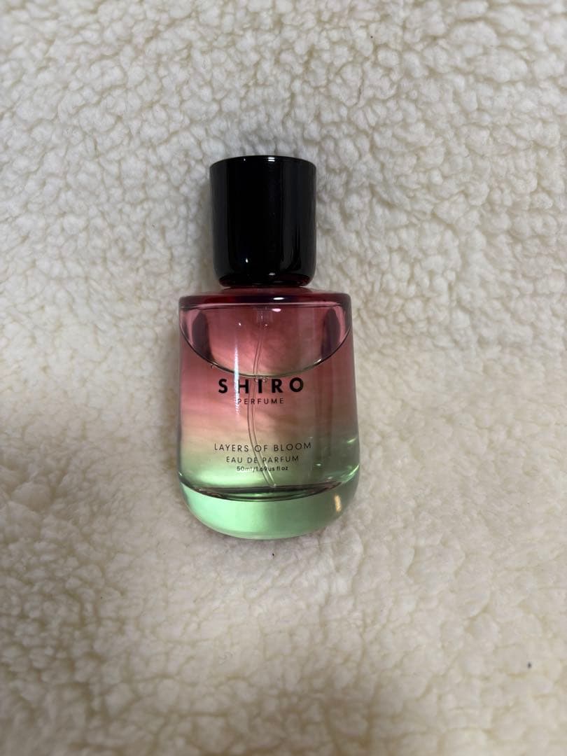 SHIRO LAYERS OF BLOOM 香水