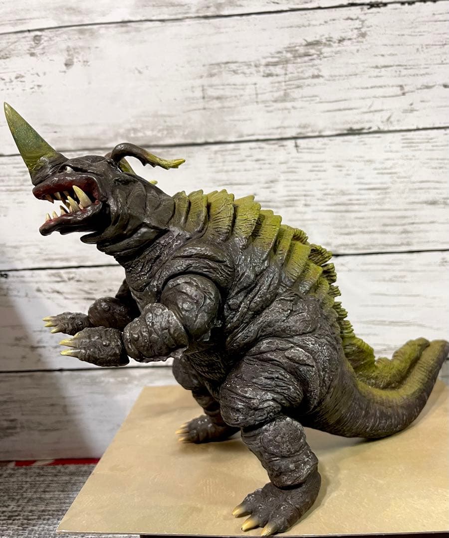 エクスプラス　ネロンガ　改造リペイント完成品