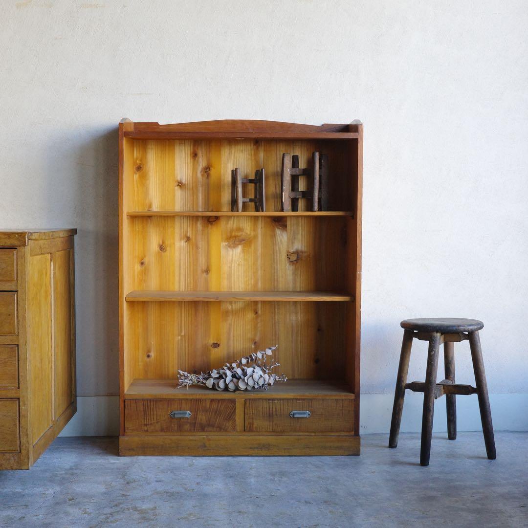 古いレトロな棚　本棚　収納棚　オープンラック