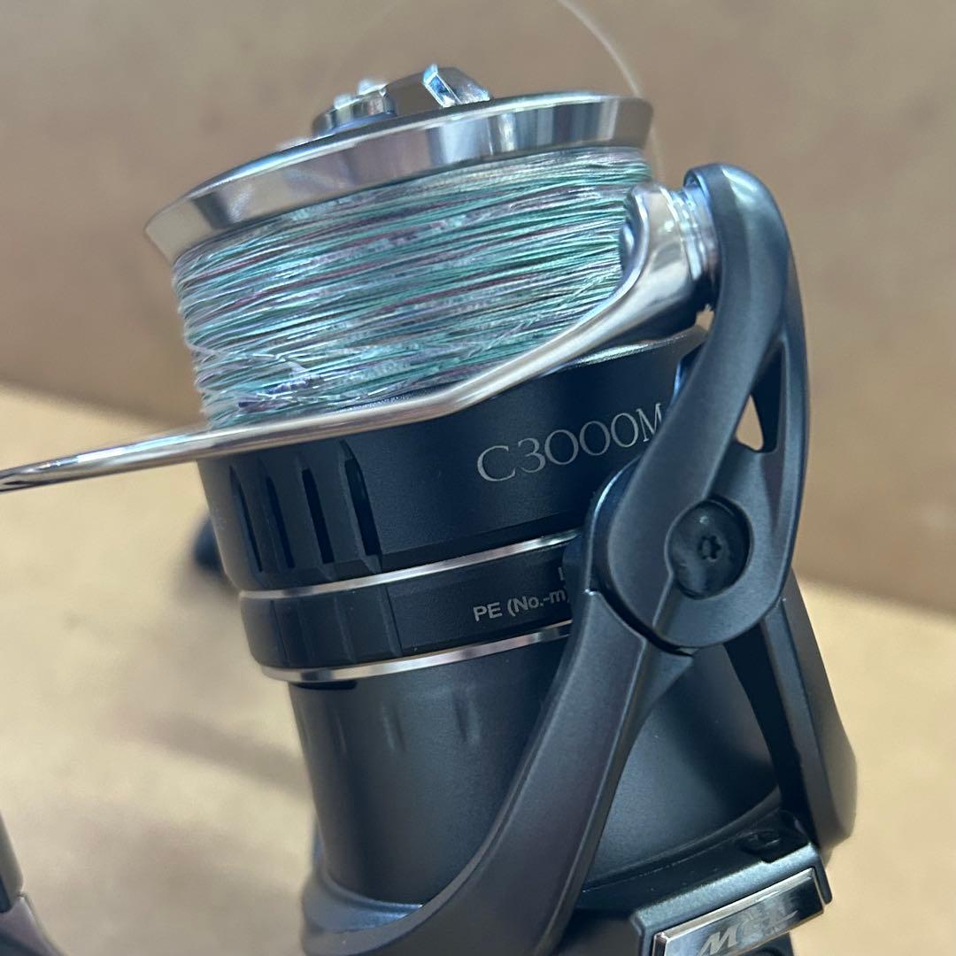 【美品】シマノ 23 ハイパーフォースLB C3000MHG リール