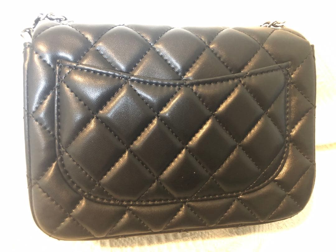 CHANEL シャネル ノベルティ ベビー マトラッセ ショルダーバッグ 黒