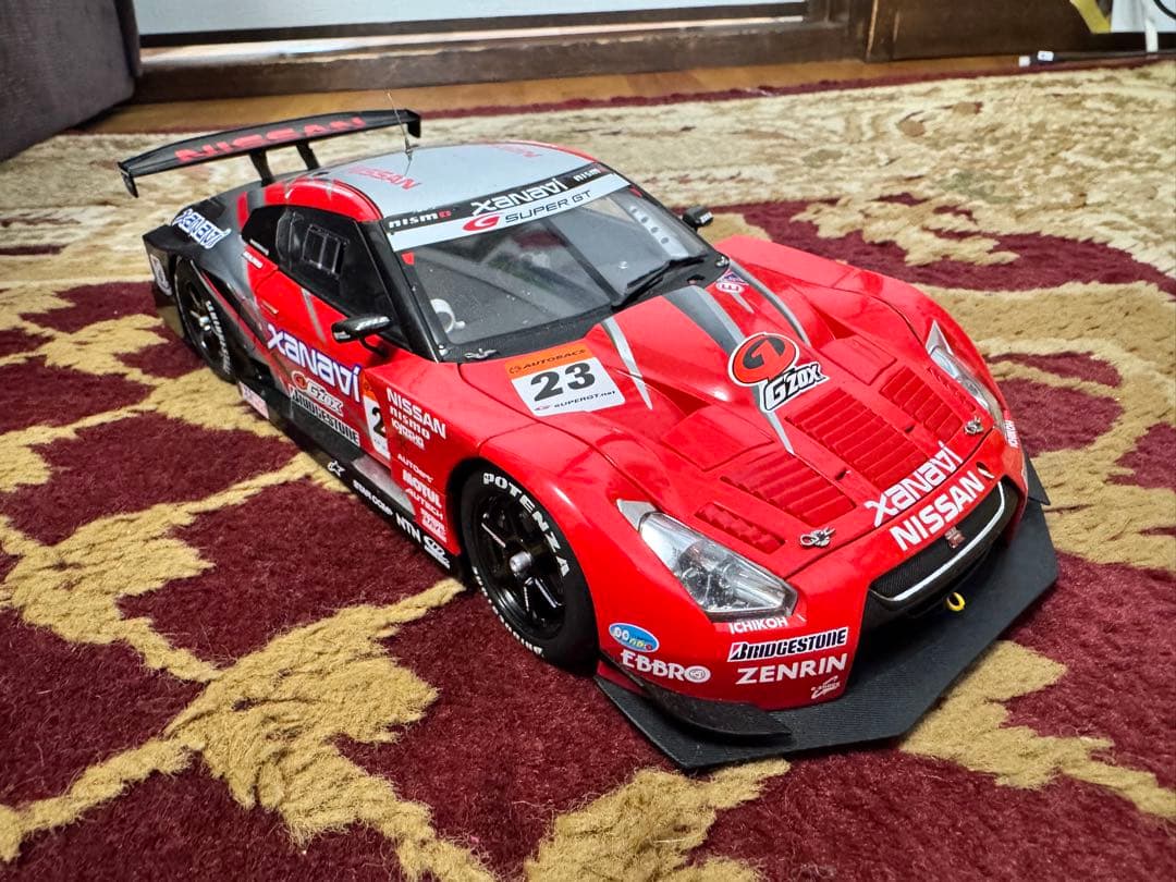 オートアート1/18 XANAVI NISMO GT-R R35 GT500